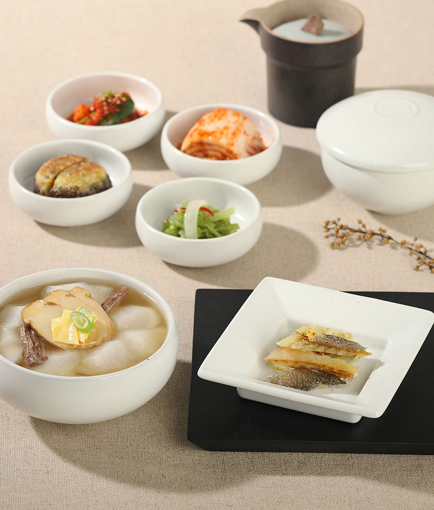 달빛 한상 차림